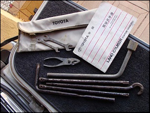 Toyota HZJ-80-stuff_orig.jpg