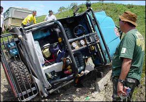 JEEP CJ5 - Vida Bandida-2-trilha-2003-4-vbtombado.jpg