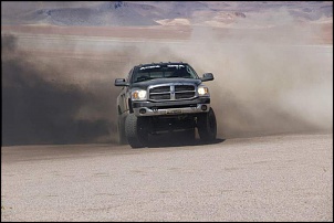 Dodge Ram 2500 - BullyDog 465cv, lift 6'', pneus 37'', etc.-431318_384475961646020_503081467_n.jpg