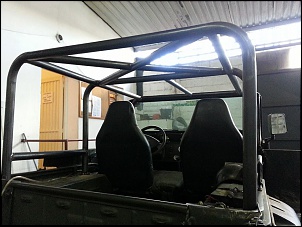CJ5 - Preparando para trilha-gaiola3.jpg
