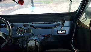 Jeep 4 x 4 CJ5 1958 - TRANCA TRILHA-som-01.jpg