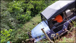 Jeep 4 x 4 CJ5 1958 - TRANCA TRILHA-trilha.jpg