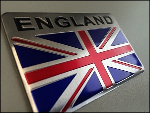 Defender 90 ano 2001-logo-inglaterra.jpg