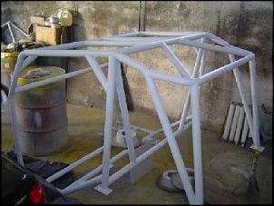 BoB - CJ5 '65-gaiola.jpg