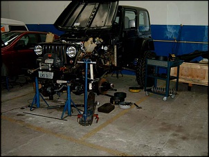 Jeep Wrangler - Hulk-instalando_eixo.jpg