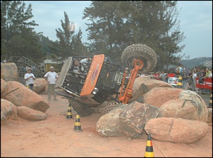 KALANGO 4x4-EVO II-pedras-4.jpg