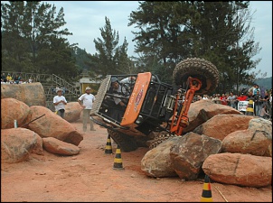 KALANGO 4x4-EVO II-pedras-5.jpg