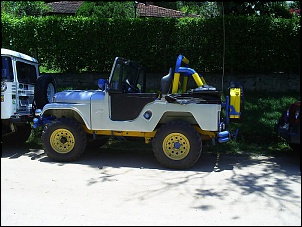CJ 5 1977 Hakuna Matata-treno.jpg