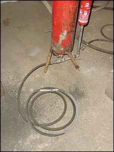 Maquina Jato de areia CASEIRA-mangueira.jpg
