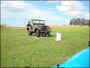 Monumento ao jipinho desconhecido-abandonado.jpg