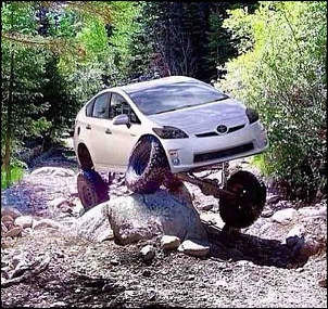 -toyota-prius-4x4...jpg