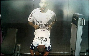 Vai curinthia-85318_ronaldo2109intjpg.jpg