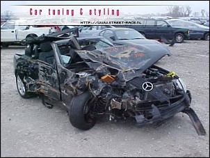 Quem bateu com meus carros?-mercedes_slk.jpg