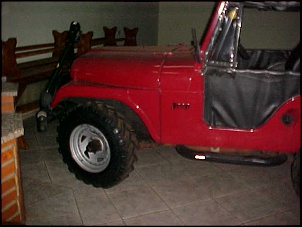 Jeep pulando igual cabrito-mvc-242s.jpg