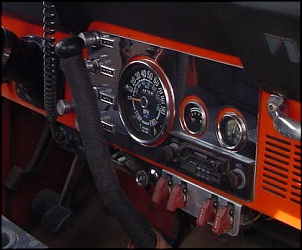 Exemplos de painel de Jeep-mvc-693f_c_pia_1.jpg
