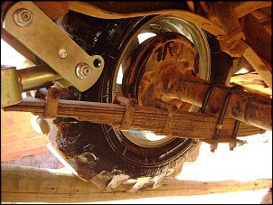 Jumelos Revolver-oleo-dif-vazou-na-roda.jpg
