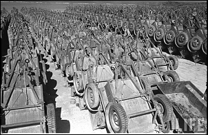 Ferro velho militar.-jeep-trailer-cemetary-okinawa-1949-2.jpg