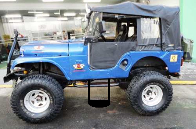 Maior Jeep Willys do mundo com 6m de altura