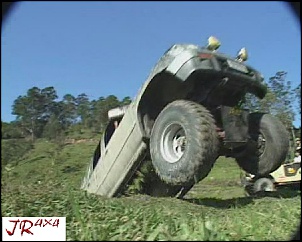 -hilux_jr_4x4_38_115.jpg