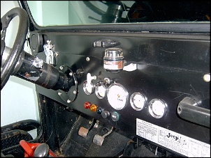 Furar painel do CJ5 par instalar Relogios-jipe-ribon-002.jpg