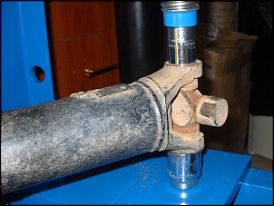 Cherokee XJ 99: rejuvenescimento-eixo_carda_tras_cruzetas_04.jpg