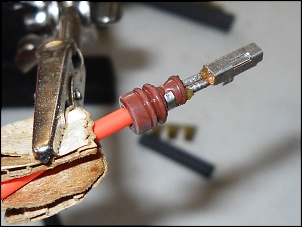 Cherokee XJ 99: rejuvenescimento-chicote_terminal_crimpagem_01.jpg