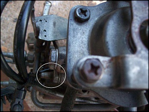 Kia sportage-parafuso-regulagem.jpg
