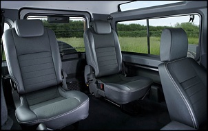 Banco Traseiro 90TINHA (cinto de 3 pontos)-2010-land-rover-defender-90-seats-view-588x370.jpg