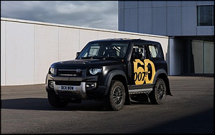 New Land Rover DEFENDER 2020-defender-bowler-007_visao-frontal-e-lateral.jpg