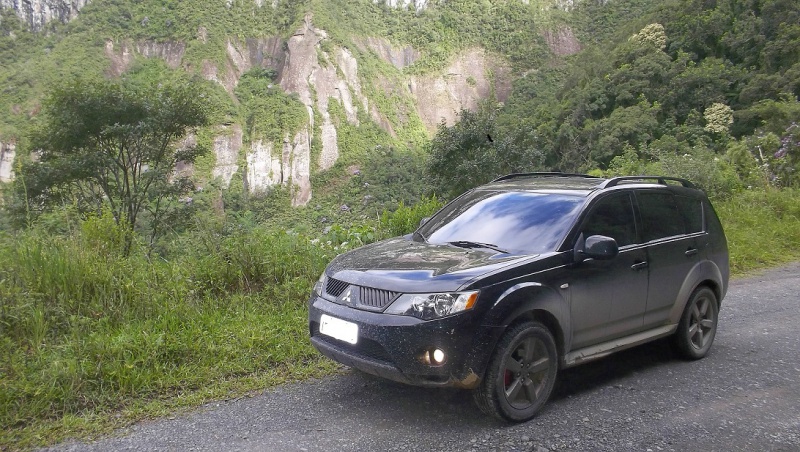 Longa Duração: Mitsubishi Outlander arranca elogios de jipeiros em trilha