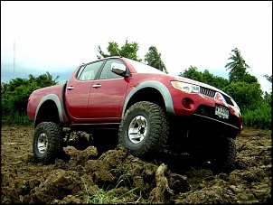 -austblueredtriton4x4a2-1.jpg