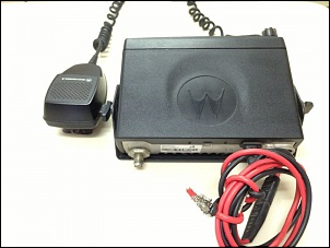 Radio Amador VHF Motorola EM400-foto-2.jpg