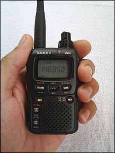Yaesu VX-2R HT dual band 3W compacto (VHF UHF). Seminovo!-1pic_2775.jpg