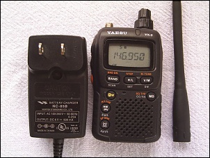 Yaesu VX-2R HT dual band 3W compacto (VHF UHF). Seminovo!-1pic_2778.jpg