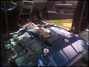 Comprei um Xterra e... GOSTEI!!!-10-carro-sujo-visao-detalhada-todo-desarmado-internamente.jpg
