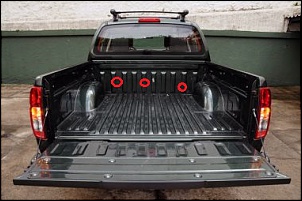 Nissan Frontier 4x4 Motor 2.8-nissan_frontier_attack_se_4x4_f_036.jpg