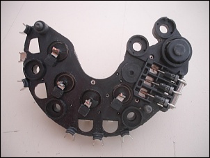 Luz da bateria fica oscilando bem fraquinha!!-placa-retificadora-nissanfrontierxterra-troller-t4-..jpg
