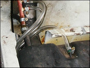 Tanque supitando gasolina!-slide1.jpg