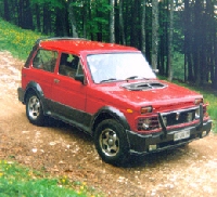 niva 4 portas vc ja viu.-niva-rosso-01.jpg