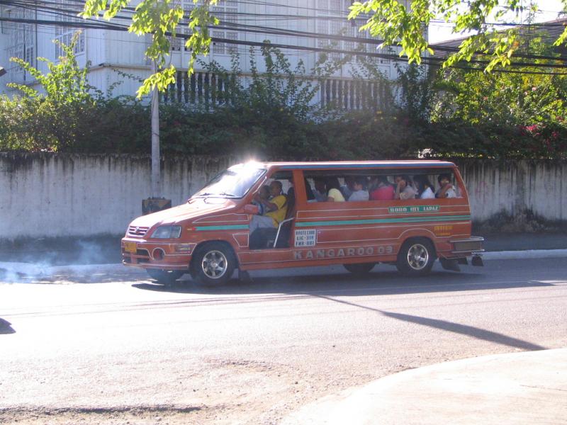 jeepneys-jeepney-inspirado-no-honda-cr-v.jpg