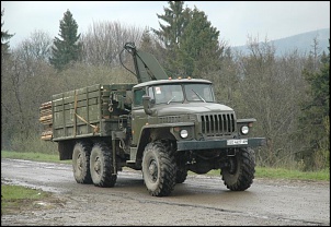 Caminhoes militares RUSSOS-ural-4320_1_zakarpattya.jpg