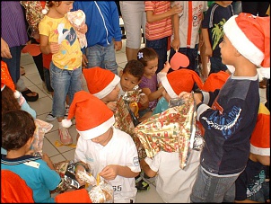 -entrega-brinquedos-criancas-carentes-040.jpg