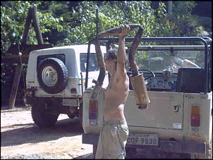 PASSEIO FAMILIAR OFF ROAD em 23/01/2005 (JICOXINHA)-o_que_sobrou_do_escapamento_do_kank_128.jpg