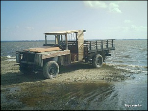 pick-up willys street.-f75-de-pau.jpg