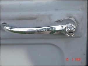 F-85 o Cachorro louco-trinco-com-chave-lado-motorista.jpg