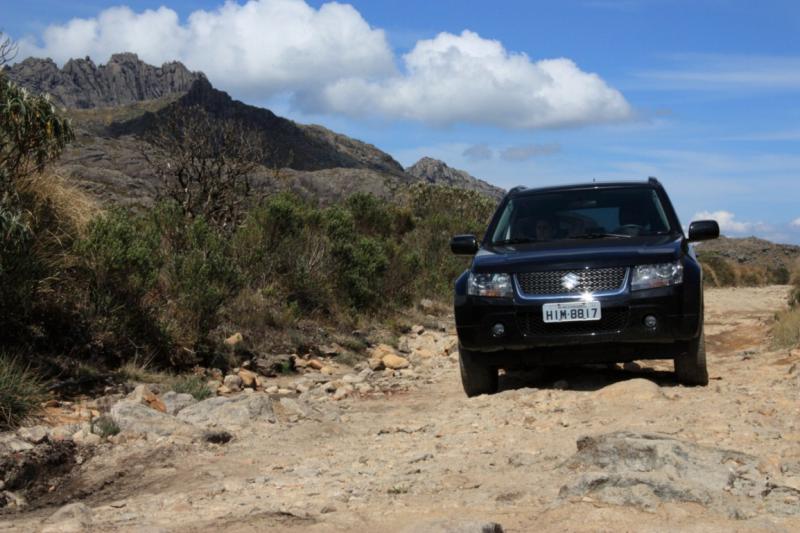 Estrada dentro do Parque Itatiaia, caminho para as Prateleiras GRAND VITARA-tiaopreto4.jpg