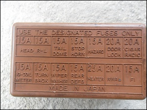 -tampa-caixa-de-fusiveis-interna.jpg