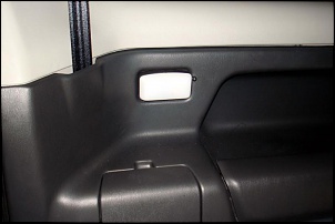 LED no porta-malas do Jimny-lampada-porta-malas.jpg