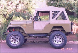 capota do jeep cj5 na band?-0d99b2dae52cbab536a07622003cdd2e.jpg