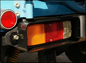Lanterna Traseira Jeep Bandeirante-lanterna.jpg